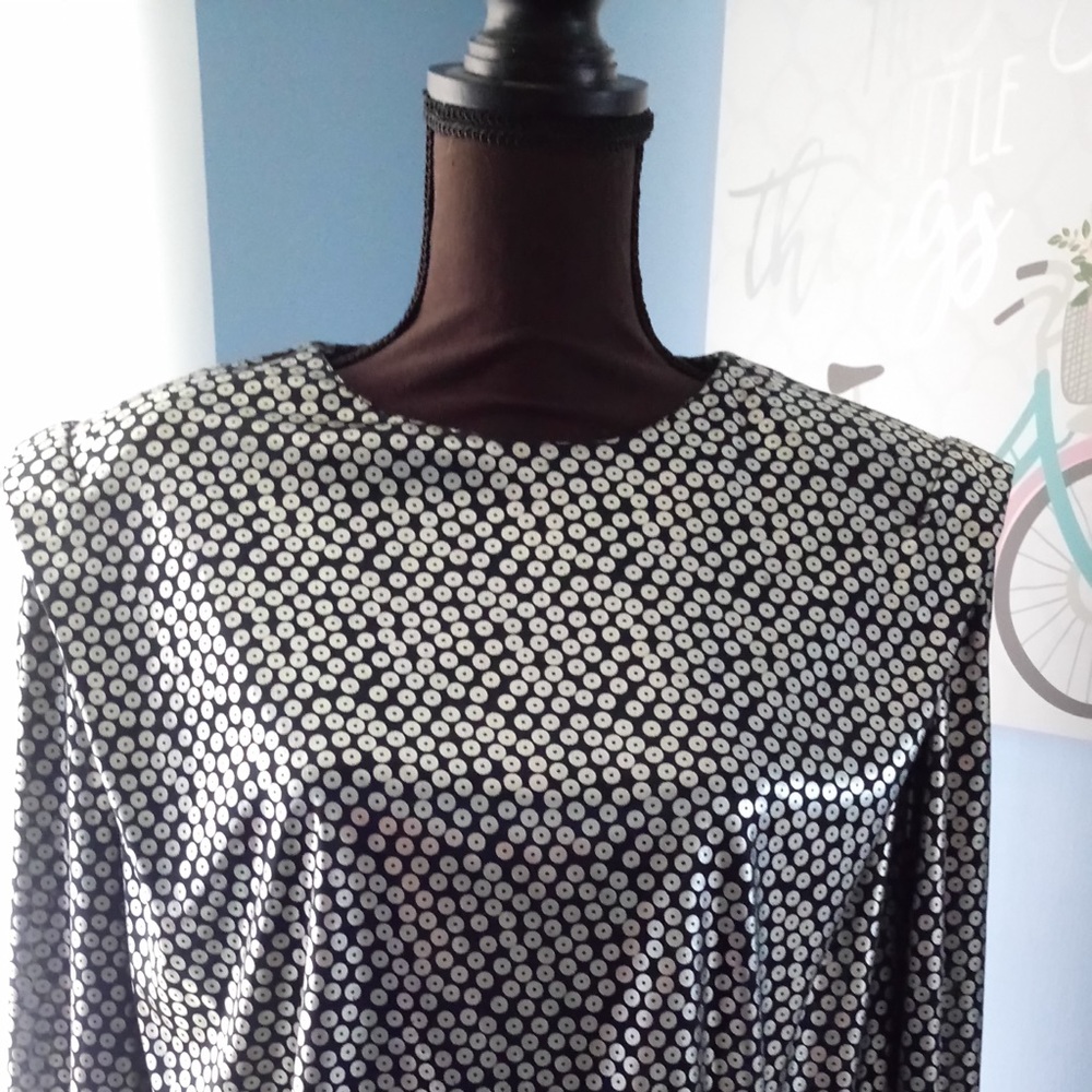 Frejani shiny top